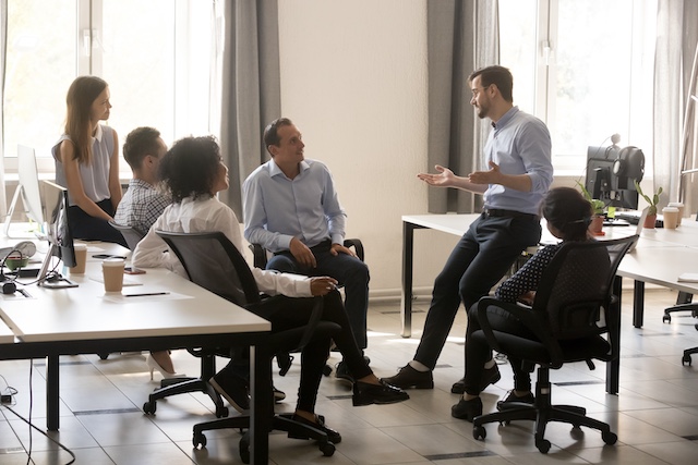 10 Characteristics of a Good Leader 