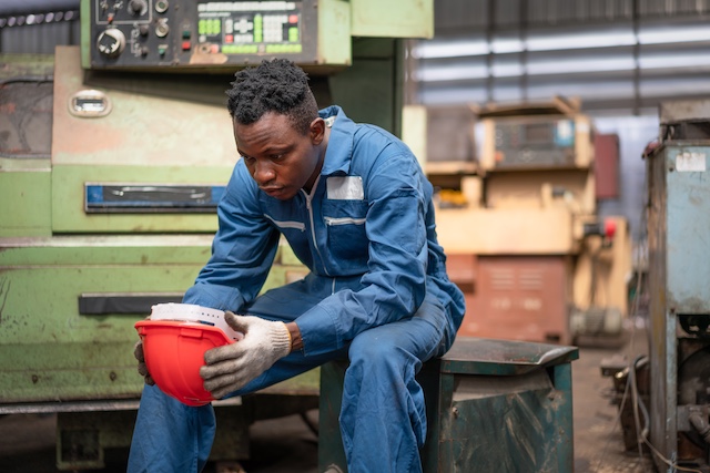 How Does Outplacement Reduce Risk During Manufacturing Layoffs?